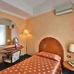 Hotel Center