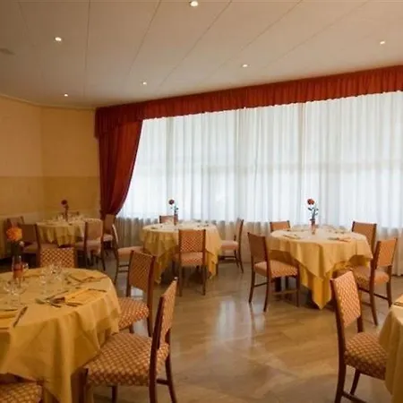 Hotel Center