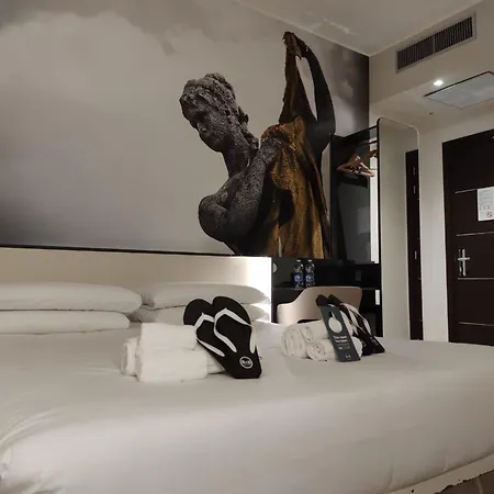 Hotel Center 3*