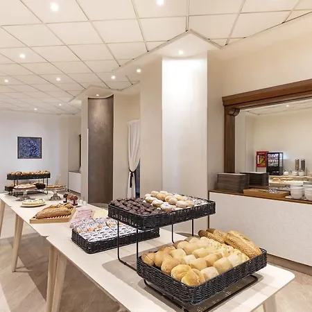 Hotel Center 3*