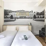 Center Hotel