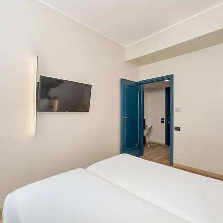 Center Hotel 3*