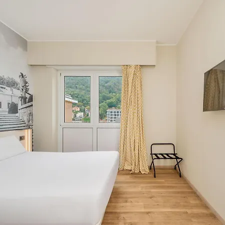 Center Hotel