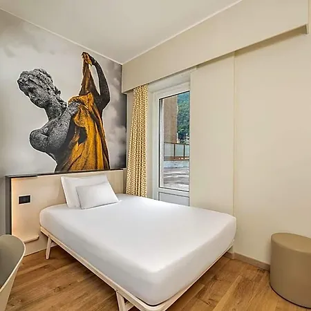 Center Hotel 3*
