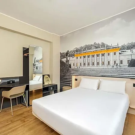 Center Hotel 3*
