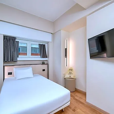 Center Hotel