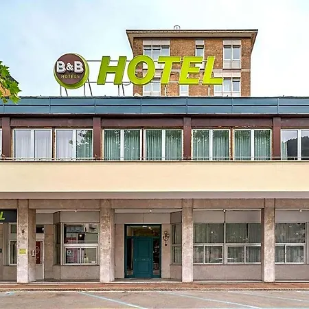 Hotel Center 3*